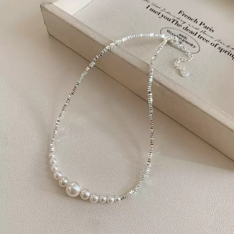 2025 New Arrival! Exquisite Shattered Silver Pearl Necklace for Women - Luxurious and Unique Collarbone Chain