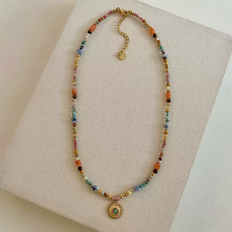 2025 New Arrival Handmade Natural Stone Bead Necklace for Women, Luxurious and Chic Collarbone Chain with Unique Design