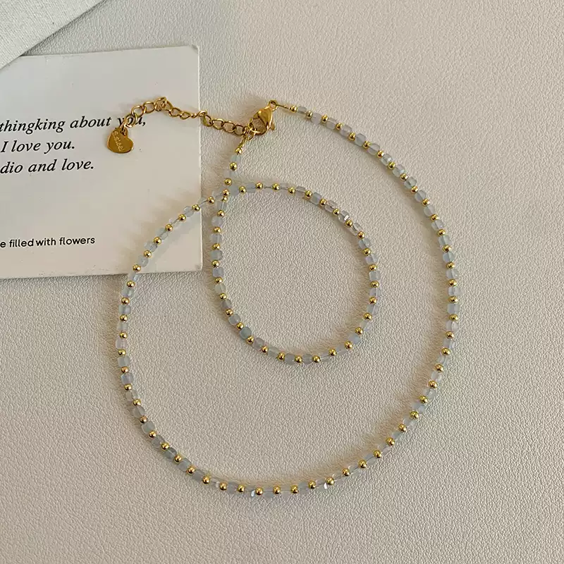 2025 New Arrival! Ultra-Fine Niche Design Natural Stone Beaded Necklace for Women - Luxe Choker with High-End Feel