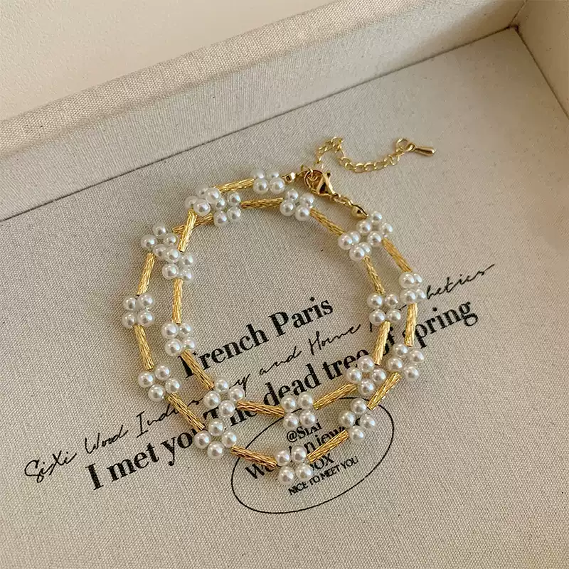 2025 New Arrival! Exquisite Pearl Flower Necklace for Women - Light Luxury Design with High-End Charm